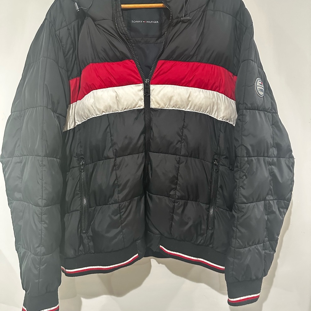 Tommy Hilfiger Puffer Jacket Mens XL Black Red White Hooded Full Zip Coat